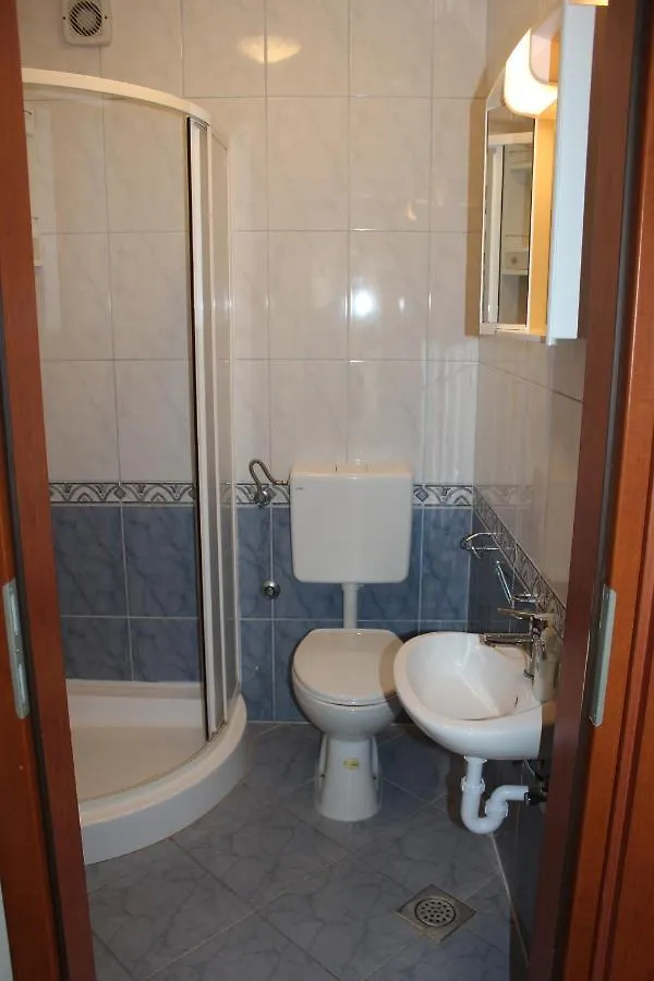 Apartment Anna Нови-Винодолски