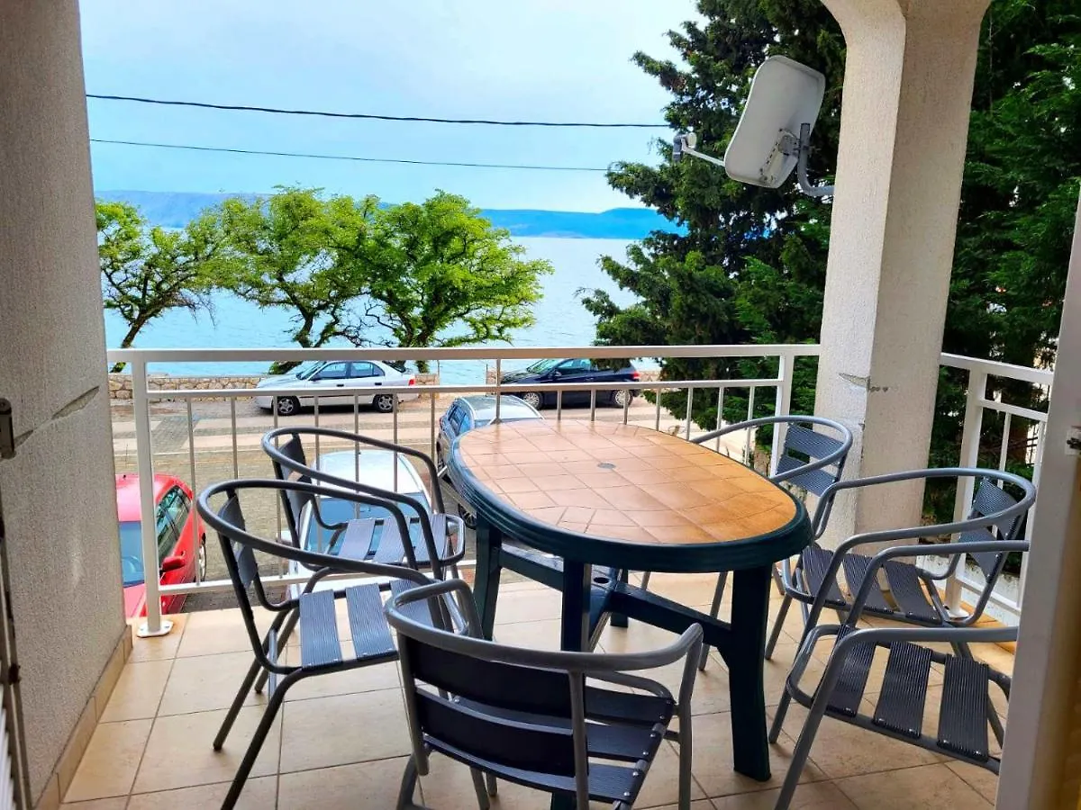 Apartment Anna Novi Vinodolski