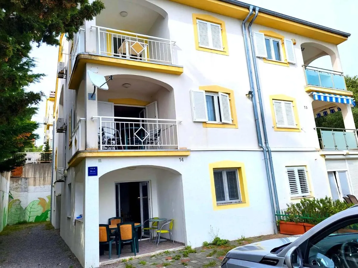 Apartment Anna Novi Vinodolski