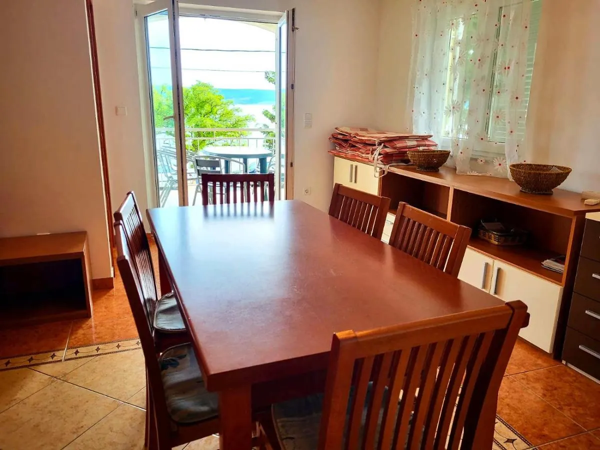 Apartment Anna Novi Vinodolski