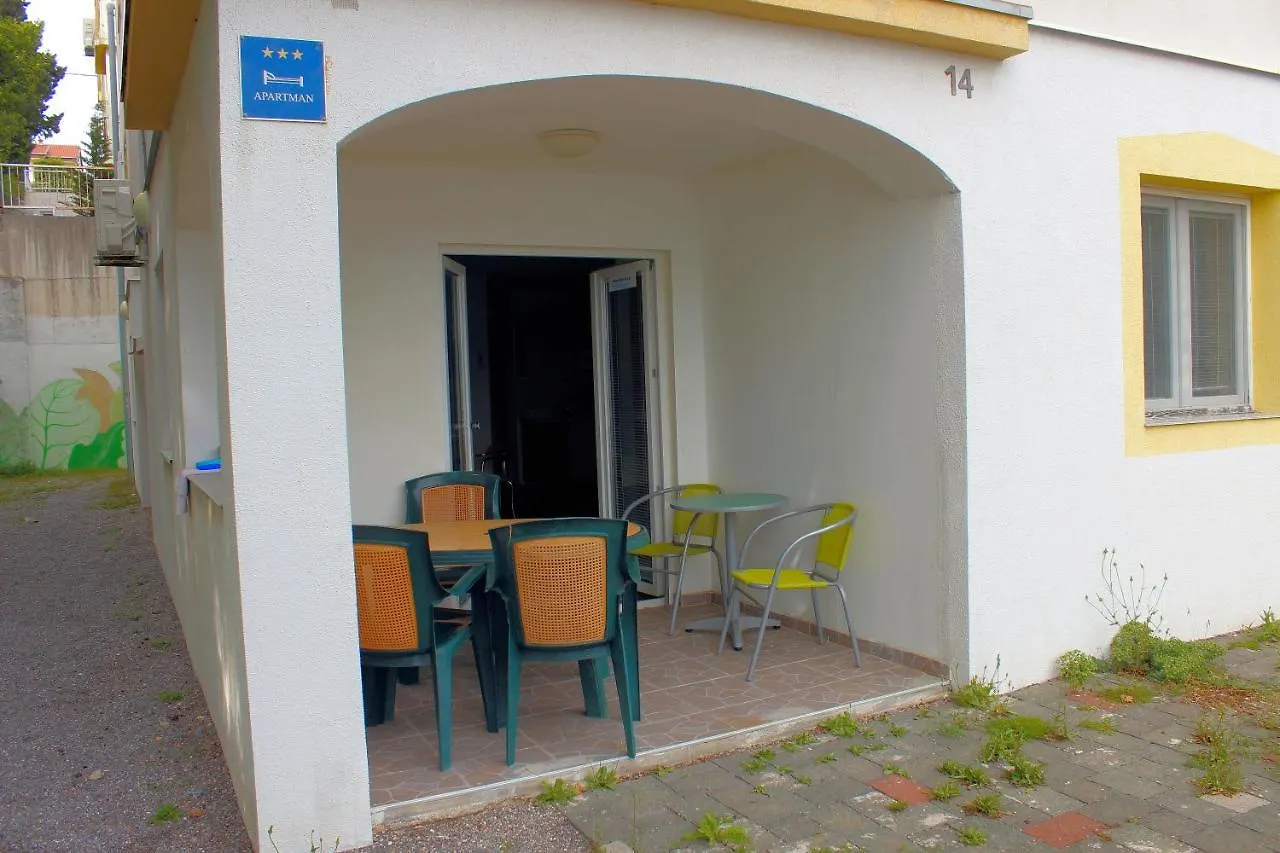 Apartment Anna Novi Vinodolski
